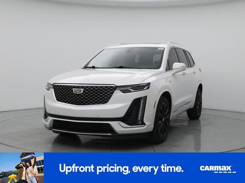 White 2022 Cadillac XT6 Premium Luxury