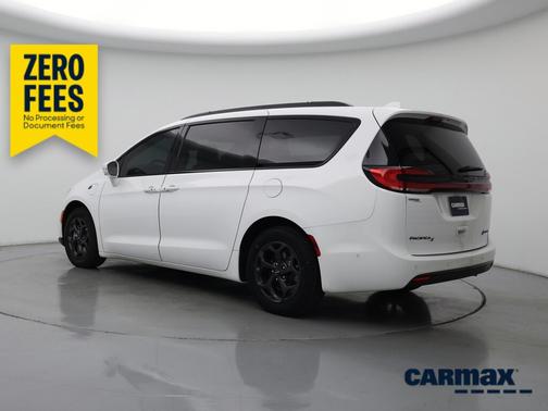 White 2021 Chrysler Pacifica Hybrid Touring L