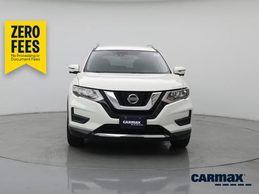 White 2020 Nissan Rogue SV