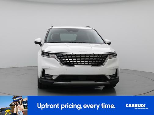 White 2024 Kia Carnival SX