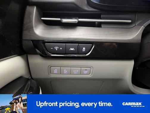 2024 Kia Carnival SX