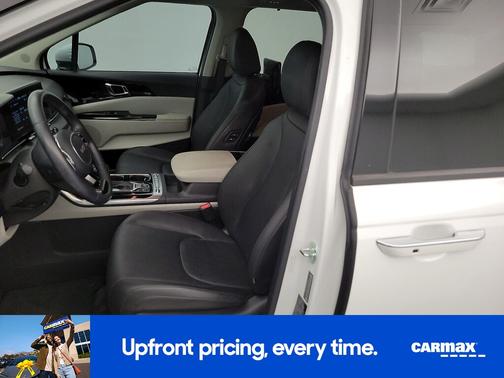 2024 Kia Carnival SX