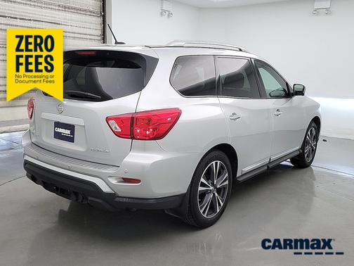 Silver 2018 Nissan Pathfinder Platinum