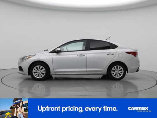 2022 Hyundai Accent SE