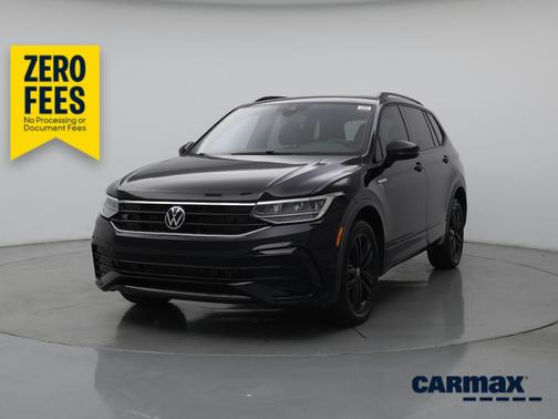 Black 2022 Volkswagen Tiguan SE R-Line Black