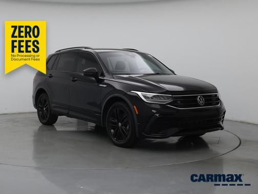 Black 2022 Volkswagen Tiguan SE R-Line Black