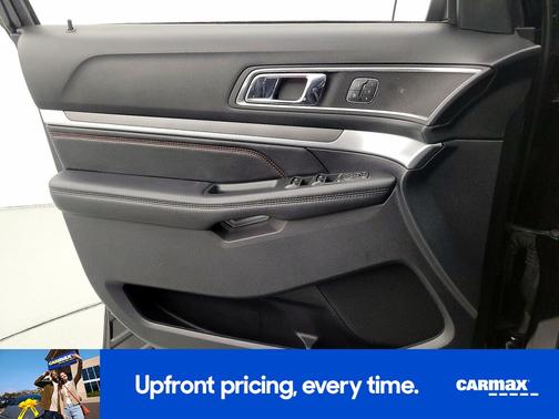 Black 2019 Ford Explorer Sport