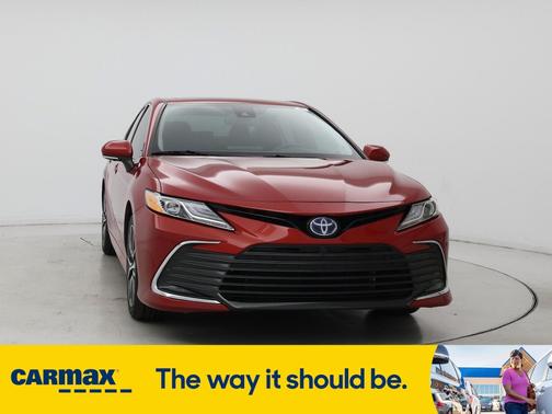 2023 Toyota Camry Hybrid XLE