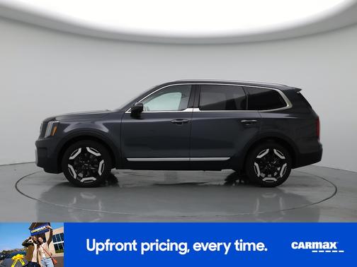Gray 2024 Kia Telluride S