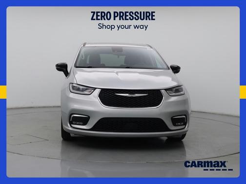 Silver 2024 Chrysler Pacifica Touring L