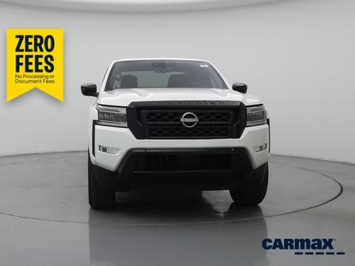 White 2023 Nissan Frontier SV