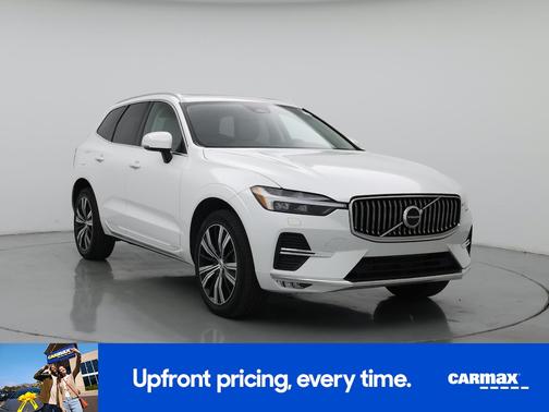 White 2022 Volvo XC60 B5 Inscription