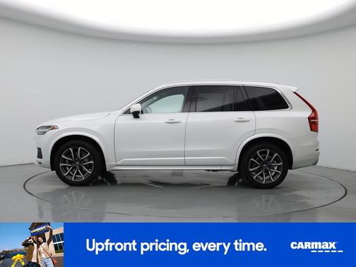 White 2021 Volvo XC90 T5 Momentum