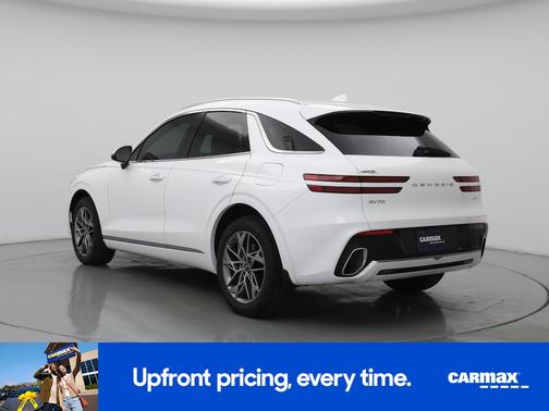 White 2022 Genesis GV70