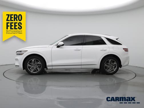 White 2022 Genesis GV70