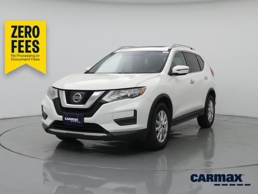White 2017 Nissan Rogue SV