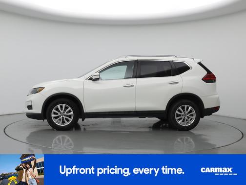 White 2017 Nissan Rogue SV