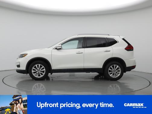 White 2017 Nissan Rogue SV