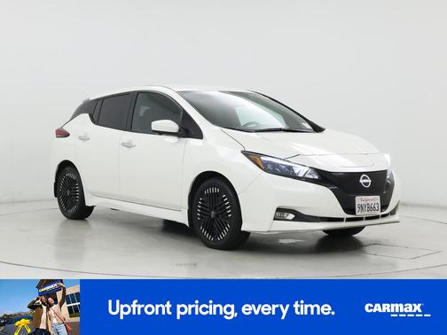White 2025 Nissan Leaf SV Plus
