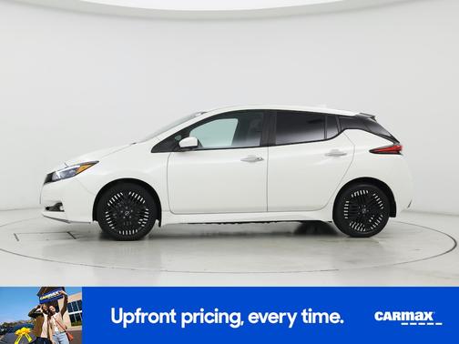 White 2025 Nissan Leaf SV Plus