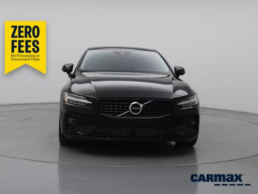 Black 2021 Volvo S60 T5 Momentum