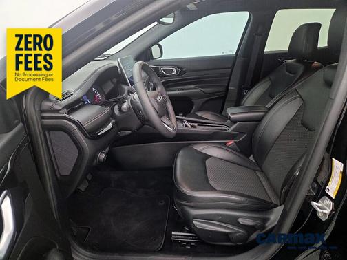 Black 2022 Jeep Compass Latitude