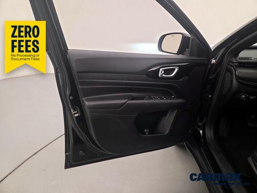 Black 2022 Jeep Compass Latitude