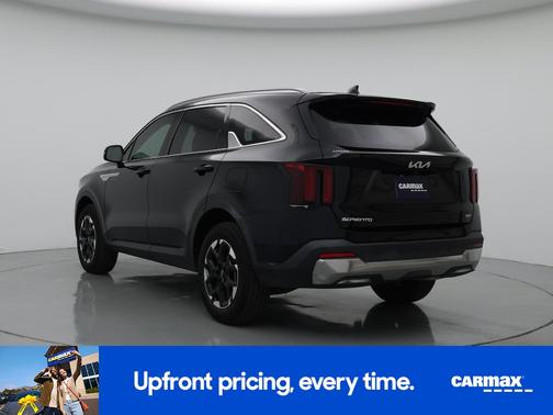 Black 2024 Kia Sorento S