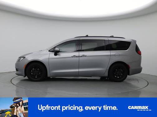 Gray 2021 Chrysler Voyager LXI