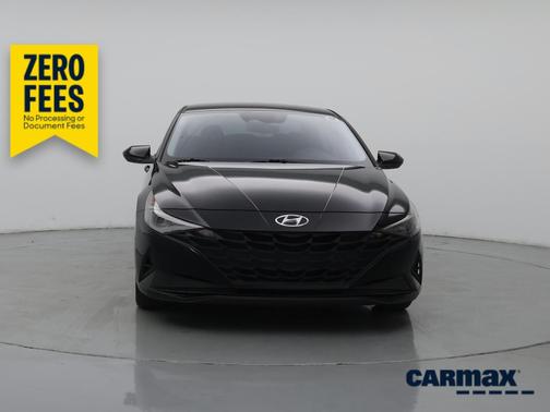Black 2022 Hyundai ELANTRA SE