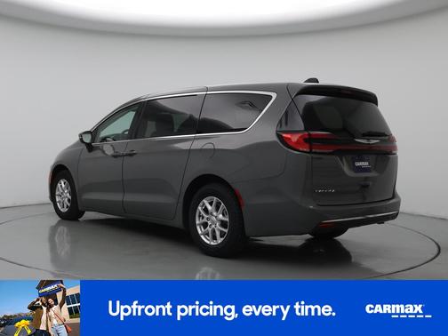 Gray 2023 Chrysler Pacifica Touring L