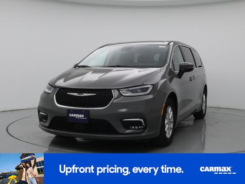 Gray 2023 Chrysler Pacifica Touring L