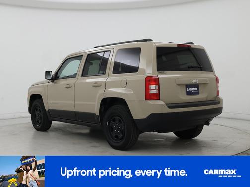 Tan 2017 Jeep Patriot Sport