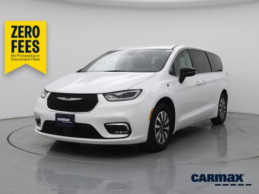 White 2024 Chrysler Pacifica Hybrid Select