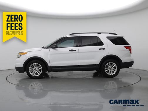 White 2015 Ford Explorer