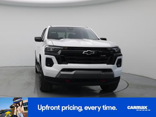 White 2025 Chevrolet Colorado Z71