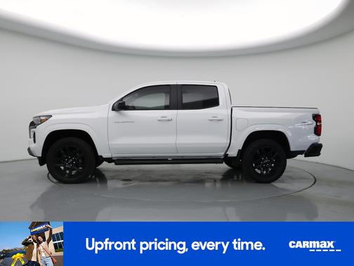 White 2025 Chevrolet Colorado Z71