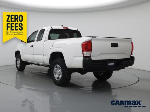White 2017 Toyota Tacoma SR