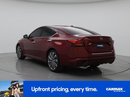 Red 2023 Nissan Altima SL