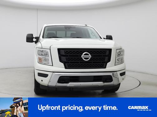 2020 Nissan Titan SV