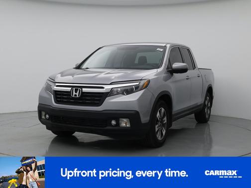 Silver 2017 Honda Ridgeline RTL
