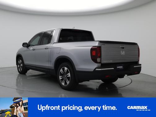 Silver 2017 Honda Ridgeline RTL