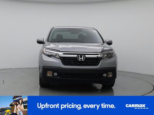 Silver 2017 Honda Ridgeline RTL