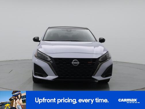 Gray 2023 Nissan Altima SR