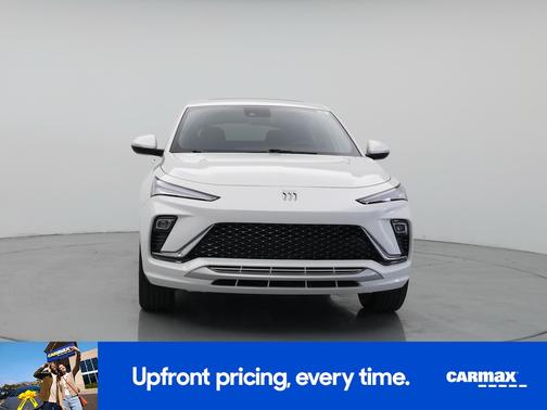 White 2024 Buick Envista Avenir