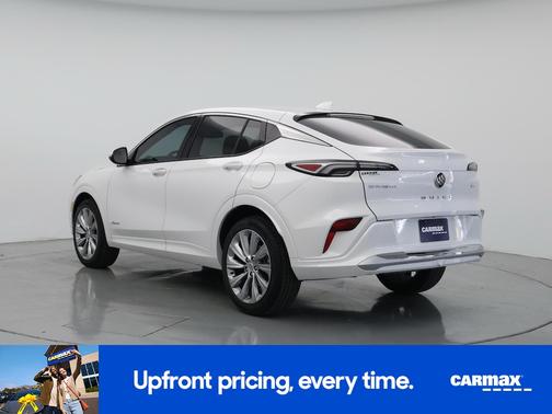 White 2024 Buick Envista Avenir