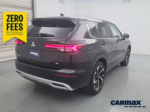 Gray 2024 Mitsubishi Outlander SE