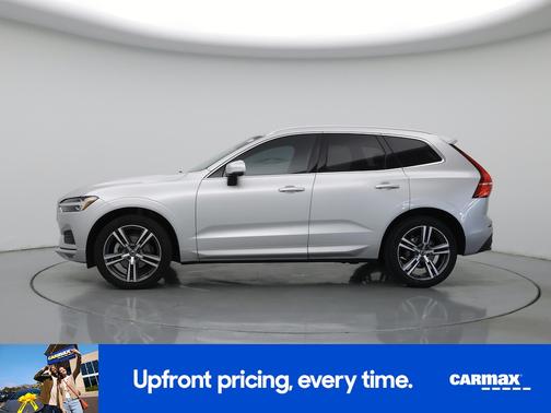 Silver 2021 Volvo XC60 T5 Momentum