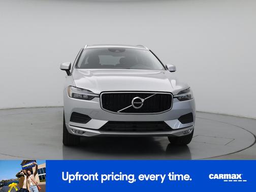 Silver 2021 Volvo XC60 T5 Momentum