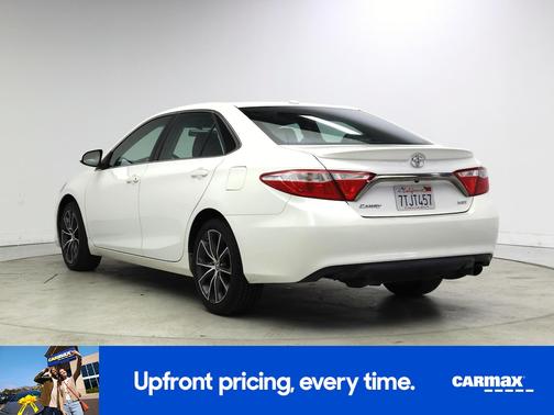 Pearl 2016 Toyota Camry XSE